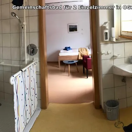 게스트하우스 Personalwohnheim Altenpflege Foditsch 상트요한