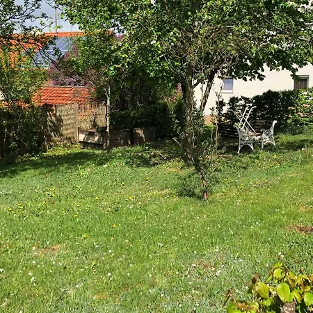 Personalwohnheim Altenpflege Foditsch 게스트하우스