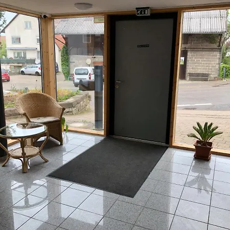 Pensjonat Personalwohnheim Altenpflege Foditsch *