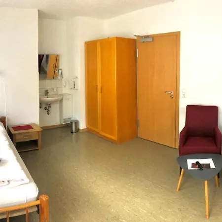 Personalwohnheim Altenpflege Foditsch Sankt Johann (Baden-Wurttemberg)