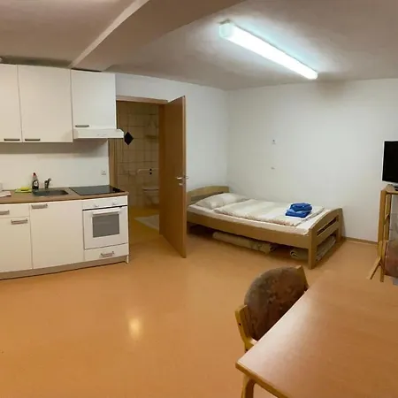 게스트하우스 Personalwohnheim Altenpflege Foditsch