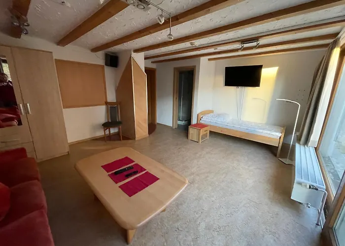 Konukevi Personalwohnheim Altenpflege Foditsch Sankt Johann (Baden-Wurttemberg)